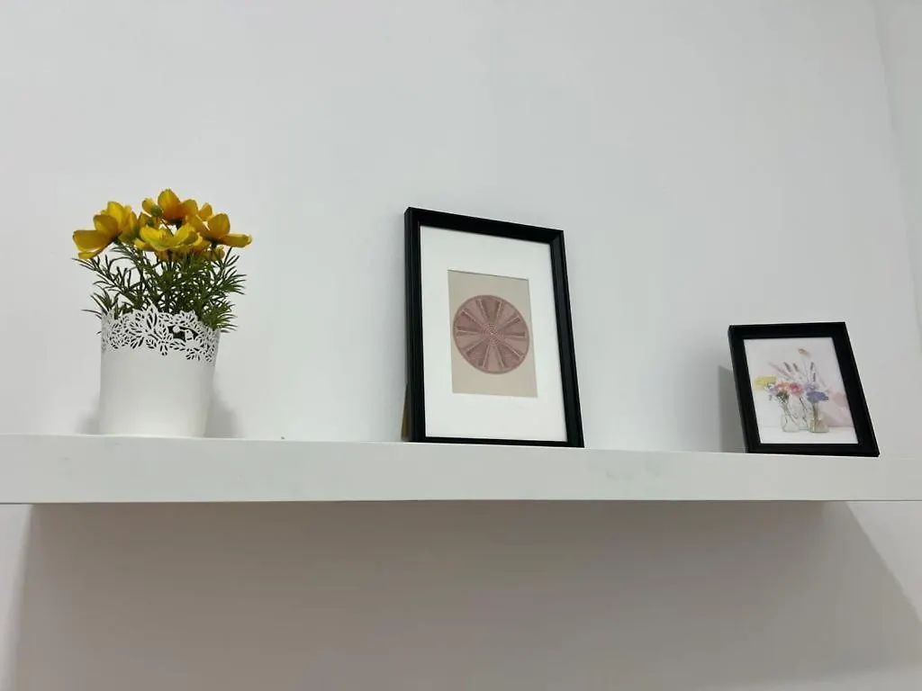 Short Stay Partition Room In Al Barsha 1 Near Mashreq Metro Dubai 0*,  United Arab Emirates